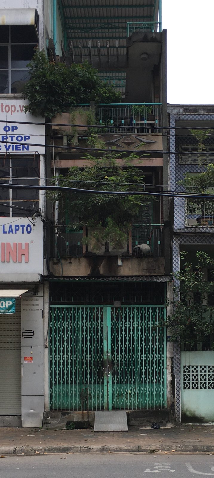 13 Lãnh Binh Thăng — Vietnamese modernist architecture. Created by Pham Phu Vinh.